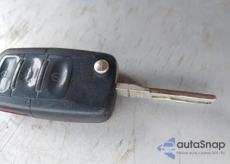 2008 Volkswagen New Beetle S z USA, uszkodzony, nr VIN 3VWPW31C78M503716